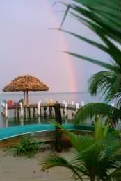 Hotel in Placencia, Belize - Green Parrot Beach Houses